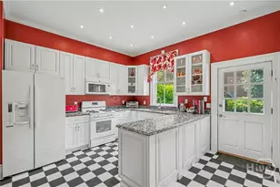 523 E Gaston St, Savannah, GA 31401 - Photo 10