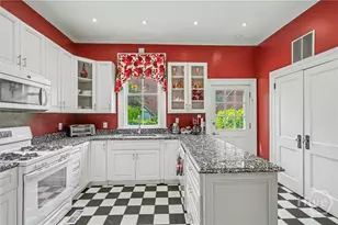 523 E Gaston St, Savannah, GA 31401 - Photo 12