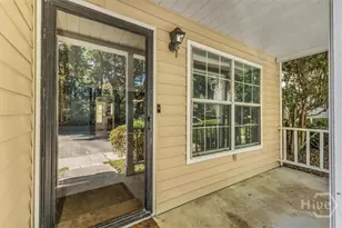 3 Longview Bluff Dr E, Savannah, GA 31419 - Photo 2