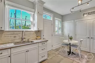 621 Tattnall St, Savannah, GA 31401 - Photo 26