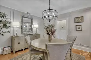 621 Tattnall St, Savannah, GA 31401 - Photo 14
