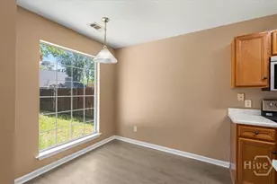420 Laurel Hill Cir, Richmond Hill, GA 31324 - Photo 6