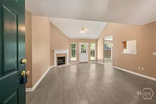 420 Laurel Hill Cir, Richmond Hill, GA 31324 - Photo 4
