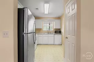 211 Edgewater Rd, Savannah, GA 31406 - Photo 4
