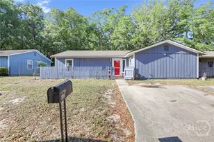 132 Cherokee Cir, Hinesville, GA 31313 - Photo 2