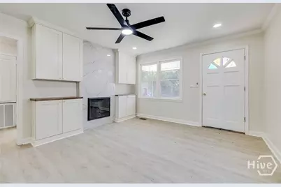 2110 E 56th Street, Savannah, GA 31406 - Photo 4
