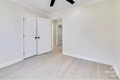 2110 E 56th Street, Savannah, GA 31406 - Photo 16