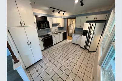 308 Wendy Hill Road, Savannah, GA 31410 - Photo 10
