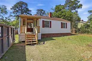 2227 Utah St, Savannah, GA 31404 - Photo 2