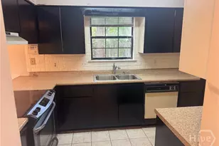 145 Holland Park Cir, Savannah, GA 31419 - Photo 4