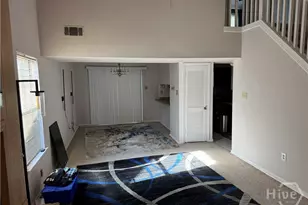 145 Holland Park Cir, Savannah, GA 31419 - Photo 2
