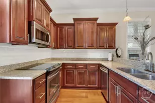 522 E 40th St, Savannah, GA 31401 - Photo 14