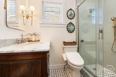 858 E 35th Street, Savannah, GA 31401 - Photo 16