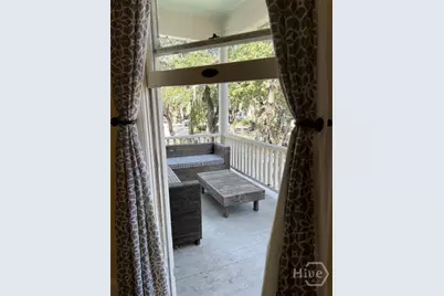 107 W 37th Street, Savannah, GA 31401 - Photo 8