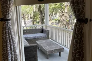 107 W 37th St, Savannah, GA 31401 - Photo 8