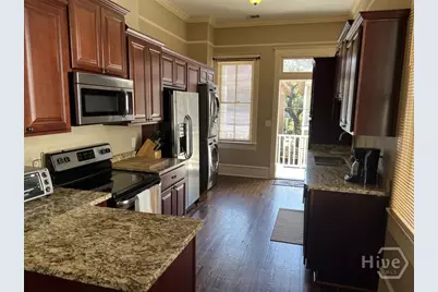 107 W 37th Street, Savannah, GA 31401 - Photo 1
