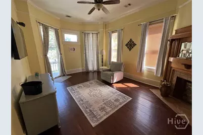 107 W 37th Street, Savannah, GA 31401 - Photo 8
