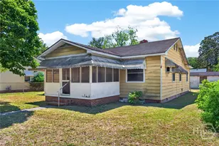 2107 Hawthorne St, Savannah, GA 31404 - Photo 2