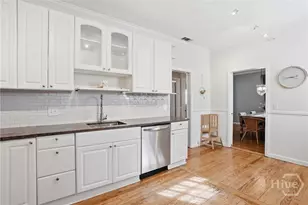 404 E 51st St, Savannah, GA 31405 - Photo 14