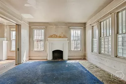 630 E 40th Street, Savannah, GA 31401 - Photo 4