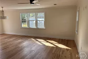 233 E Derenne Ave, Savannah, GA 31405 - Photo 6