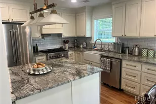 233 E Derenne Ave, Savannah, GA 31405 - Photo 8