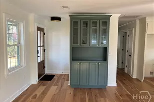 233 E Derenne Ave, Savannah, GA 31405 - Photo 4