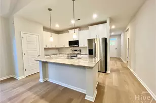 84 Endicott Dr, Savannah, GA 31419 - Photo 6