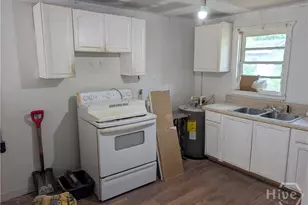 14 Dutton St, Savannah, GA 31415 - Photo 4