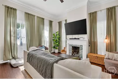 214 W Duffy Street, Savannah, GA 31401 - Photo 4