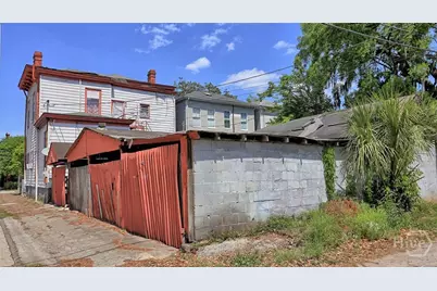 223 W 38th Street, Savannah, GA 31401 - Photo 48