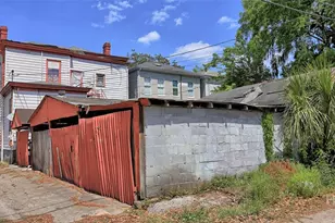 223 W 38th St, Savannah, GA 31401 - Photo 48