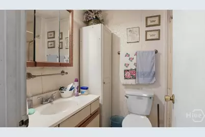 223 W 38th Street, Savannah, GA 31401 - Photo 16