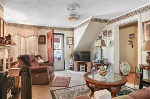 223 W 38th St, Savannah, GA 31401 - Photo 6