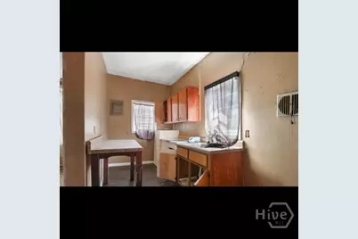 223 W 38th Street, Savannah, GA 31401 - Photo 44