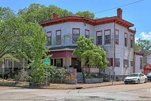 223 W 38th St, Savannah, GA 31401 - Photo 4