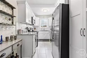 324 Price St, Savannah, GA 31401 - Photo 16