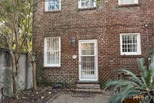 415 Price St, Savannah, GA 31401 - Photo 10