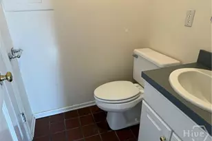 415 Price St, Savannah, GA 31401 - Photo 18