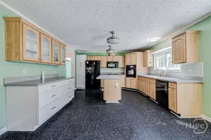 1002 Bay St, Tybee Island, GA 31328 - Photo 8
