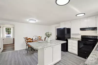 17 Russell Avenue, Savannah, GA 31408 - Photo 12