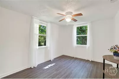 17 Russell Avenue, Savannah, GA 31408 - Photo 22