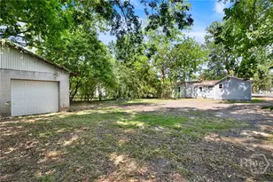 17 Russell Ave, Savannah, GA 31408 - Photo 32