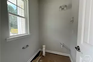 88 Endicott Dr, Savannah, GA 31419 - Photo 8