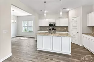 135 Pitchline Dr, Hinesville, GA 31313 - Photo 6