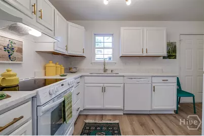 524 Nicoll Street, Savannah, GA 31401 - Photo 18
