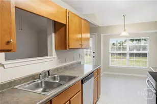 185 Berwick Lakes Blvd, Pooler, GA 31322 - Photo 10