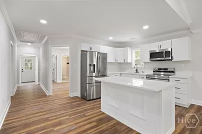 2010 Palmetto Avenue, Savannah, GA 31405 - Photo 12