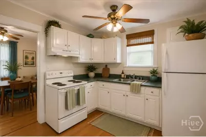 1328 E 40th Street, Savannah, GA 31404 - Photo 8