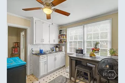 1912 Capital Street, Savannah, GA 31404 - Photo 8